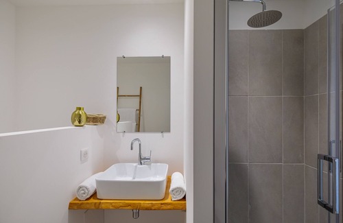 Apt Other | Large Provencal Bastide in the heart of the Luberon, panoramic view.
