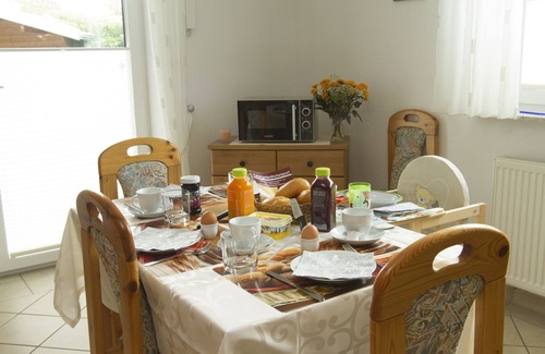 Rhauderfehn House | Large quiet Accessible, Child Friendly House