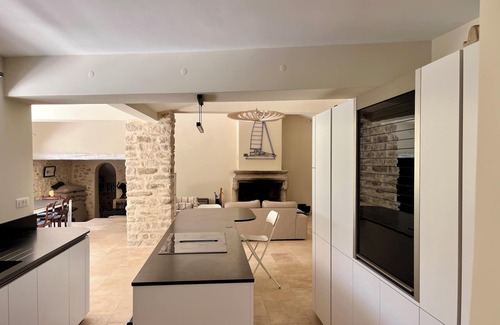 Mazan Other | Large renovated typical "mas" in the heart of the vineyards: Luberon-Ventoux