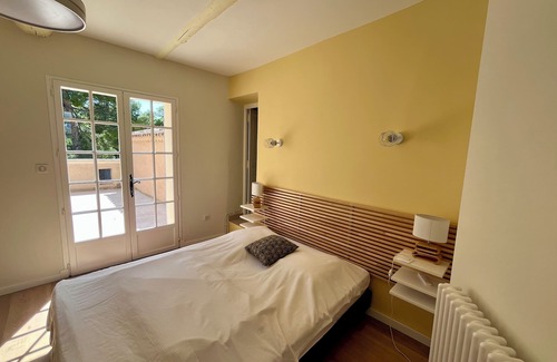 Mazan Other | Large renovated typical "mas" in the heart of the vineyards: Luberon-Ventoux
