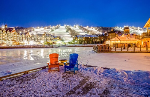 The Blue Mountains House | Large retreat perfect for a ski-cation w/ pool view & open concept!
