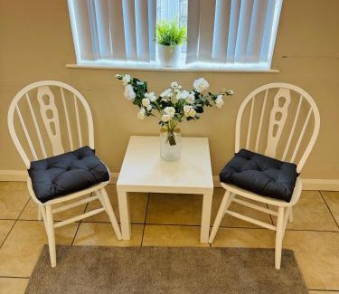 Belfast House | Large Room Near City Centre