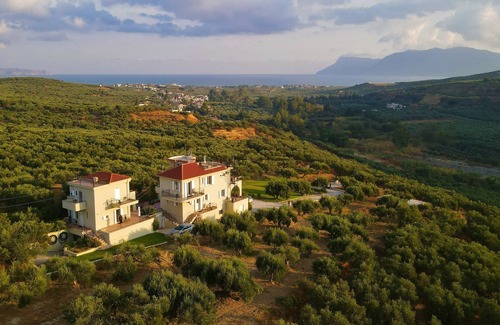 Kissamos Apartment | Large Seacoast Apt. on Estate in Crete’s Western Olive Region. Avail. Yr-Round.