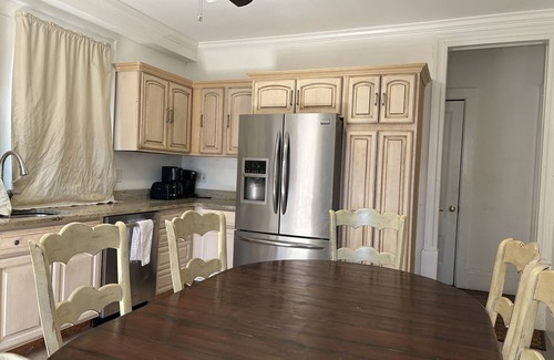 Allston House | Large single family house rental with yard and parkings near Harvard University