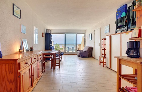 Carnon-Plage Apartment | Large studio cabin beach access private parking