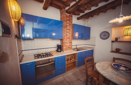 Massa Apartment | Large studio flat,Wi-Fi, residence with pool,view over the coast,E-car charge