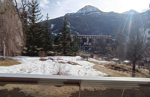 Saint-Chaffrey Apartment | Large studio in Saint-Chaffrey