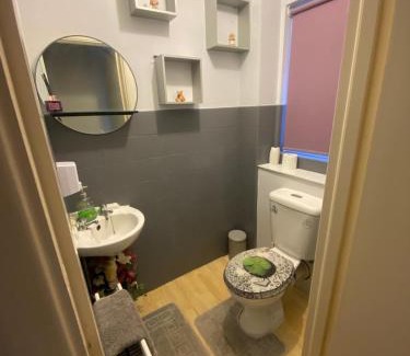 Chatham House | Large Stylish 3 Bedroom in Chatham