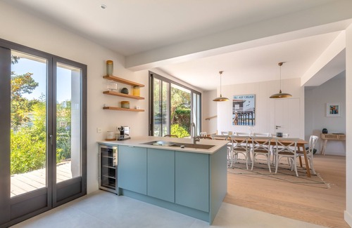 Cap-Ferret Villa | Large sumptuous villa with swimming pool in the centre of Cap Ferret