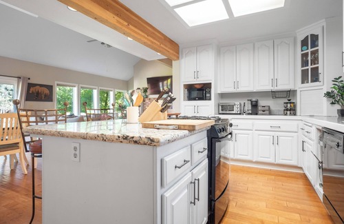 South Lake Tahoe House | Large, sunny home with hot tub backing to large meadow land!
