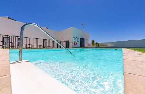 Tarifa Apartment | Large terrace, swimming pool, private garage and fiber