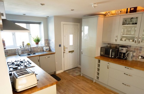 Stratford-upon-Avon House | Large townhouse with Hot Tub ideal for family or friend reunions