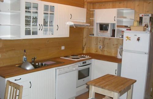 Morillon Apartment | Large triple aspect apartment in great ski resort (Grand Massif)