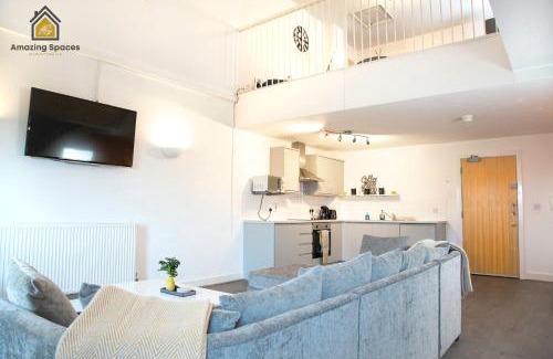 Warrington Apartment | LARGE UNIQUE 2 BEDROOM DUPLEX APARTMENT WITH PRIVATE PARKING & FREE WIFI - VAT QUALIFYING BY AMAZING SPACES RELOCATIONS Ltd
