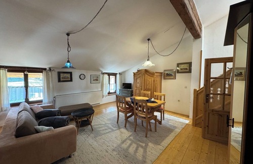 Bischofsreut Apartment | Large vacation apartment (75sqm) for 4 people