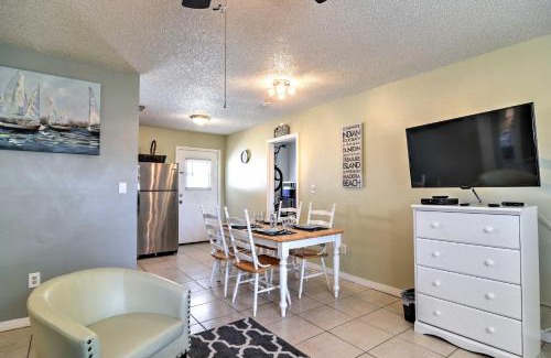 Largo House | Largo Townhome - 10 Mins to Indian Rocks Beach!