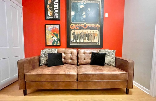 Lancaster House | Larry's Lancaster Landing: 3 bedroom row house, walkable to downtown Lancaster