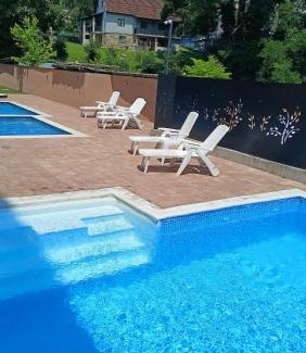 Vrnjacka Banja Apartment | Larso Lux, free swimming pools & parking
