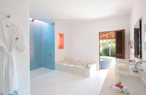Quemaro Hotel | Las Alamandas