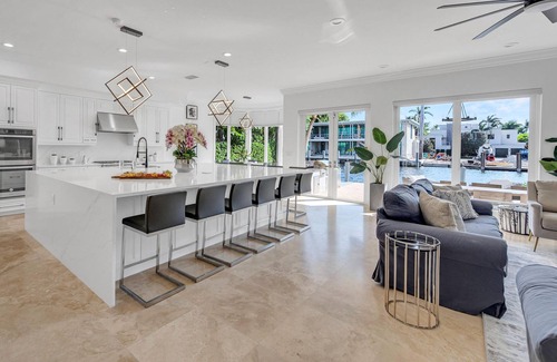 Seven Isles Villa | Las Olas Isles Waterfront Villa | Heated Pool & Dock | Fiesta Key | VlLLAS