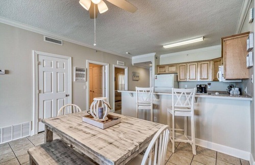 West Panama City Beach Resort | *Last min Sept Specials! *Huge Balcony & Beach Chairs!