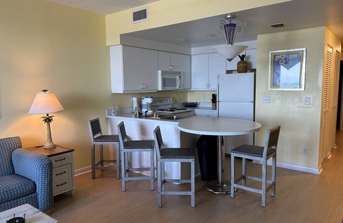 Brush - Stewarts Condo | LAST MINUTE BOOKING PROMOTION UNTIL FEB 1