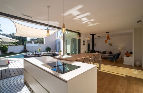 Castelnau-le-Lez House | Last Minute Discount! Design Villa with pool & A/C