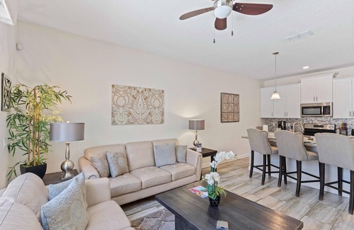 Kissimmee House | Last Minute Disney Getaway! Townhouse with Private Pool. Book Now! #94723