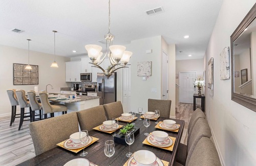 Kissimmee House | Last Minute Disney Getaway! Townhouse with Private Pool. Book Now! #94723