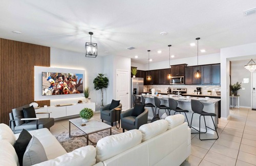 Davenport House | Last Minute Disney Getaway! Private Pool & Themed Bedrooms. Book Now! #99357