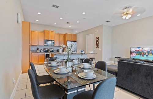 Davenport House | Last Minute Disney Getaway! Private Pool & Themed Bedrooms. Book Now! #120051