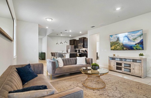 Davenport Villa | Last Minute Disney Getaway! Villa with Private Pool & Hot Tub. Book Now! #121781