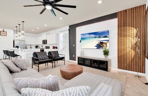 Davenport Villa | Last Minute Disney! Private Pool, Hot Tub, Game Room & Themed Bedrooms. Book Now! #118575