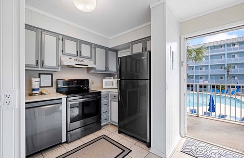 Palmetto Dunes Condo | Late Summer Specials! Poolside-2 bed/2bath-Walk to Beach-3 Pools!
