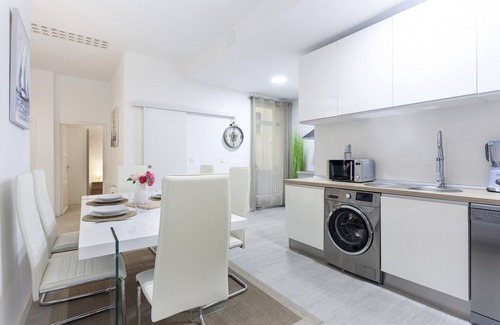 Embajadores Apartment | Latina II apartment in Madrid