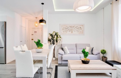 Embajadores Apartment | Latina XII apartment in Madrid