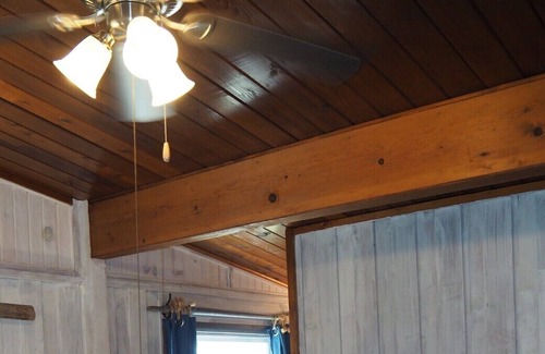 Elk Rapids Cottage | Latitude Adjustment: Lakefront with Beach & Kayaks