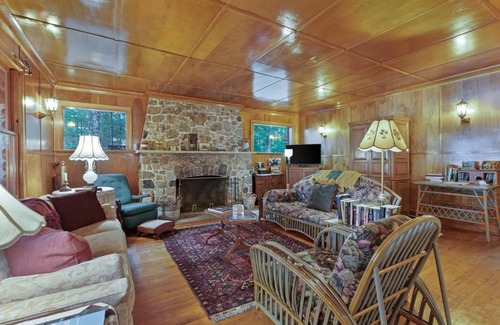 Lac du Flambeau House | Laughing Loon Lodge