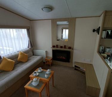 Rhyl Ski Chalet | Laurel 20 holidayhome