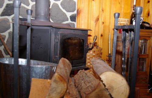 Les Pays-d'en-Haut Regional County Municipality Cottage | Laurentian getaway