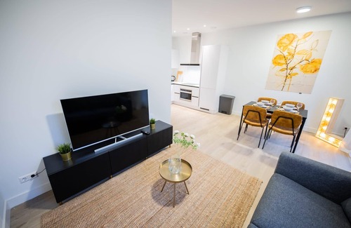Centrum Apartment | Lavish 1 Bedroom Apartment 50m2 -SS177L-