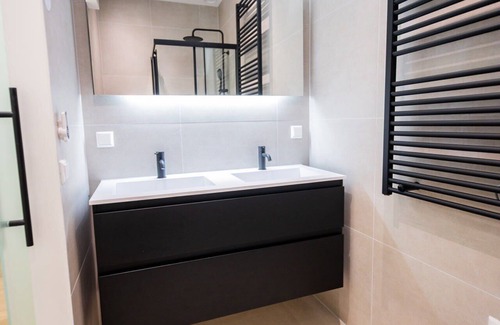 Centrum Apartment | Lavish 1 Bedroom Apartment 50m2 -SS177L-