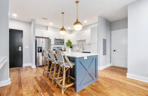 Auburn Apartment | Lavish Apartment over Target in Downtown Auburn - 205