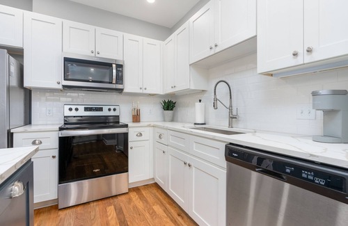 Auburn Apartment | Lavish Apartment over Target in Downtown Auburn - 205