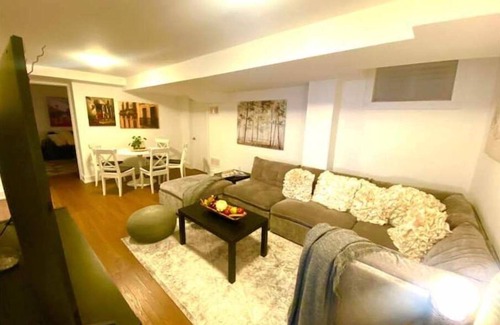 Applewood Apartment | Lavish Basement Bliss