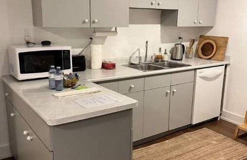 Applewood Apartment | Lavish Basement Bliss
