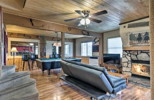 Ruidoso Apartment | Lavish Ruidoso Condo with 2 Private Decks and Hot Tub!