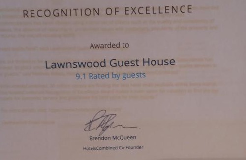 Torquay City Centre House | Lawnswood Guest House