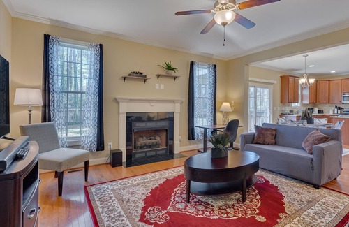 Cary House | Lawrence 4BR @ Walnut St Park with fenced yard and garage