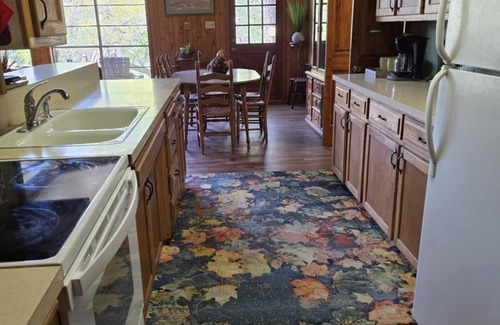 Hunt House | LAZY ACHERS - Beautiful Private Riverfront Getaway - Guadalupe River Hunt TX
